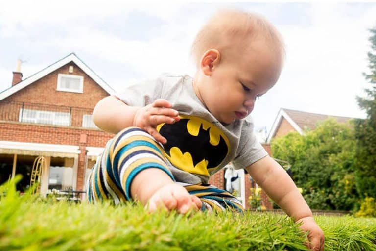 Apply these Tricks For baby and Toddlers Photography