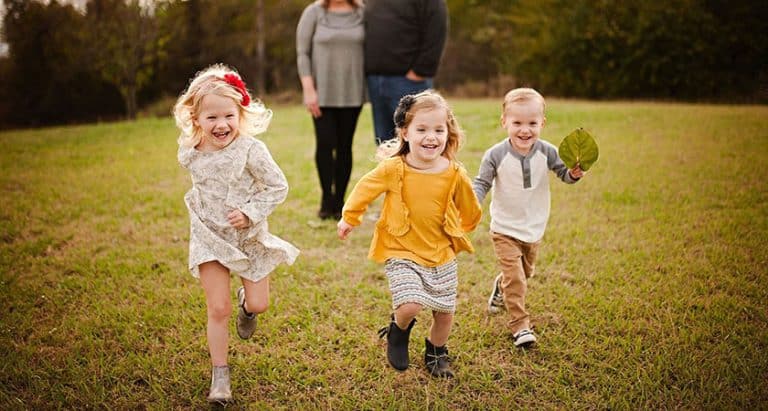 Apply these Tricks For baby and Toddlers Photography
